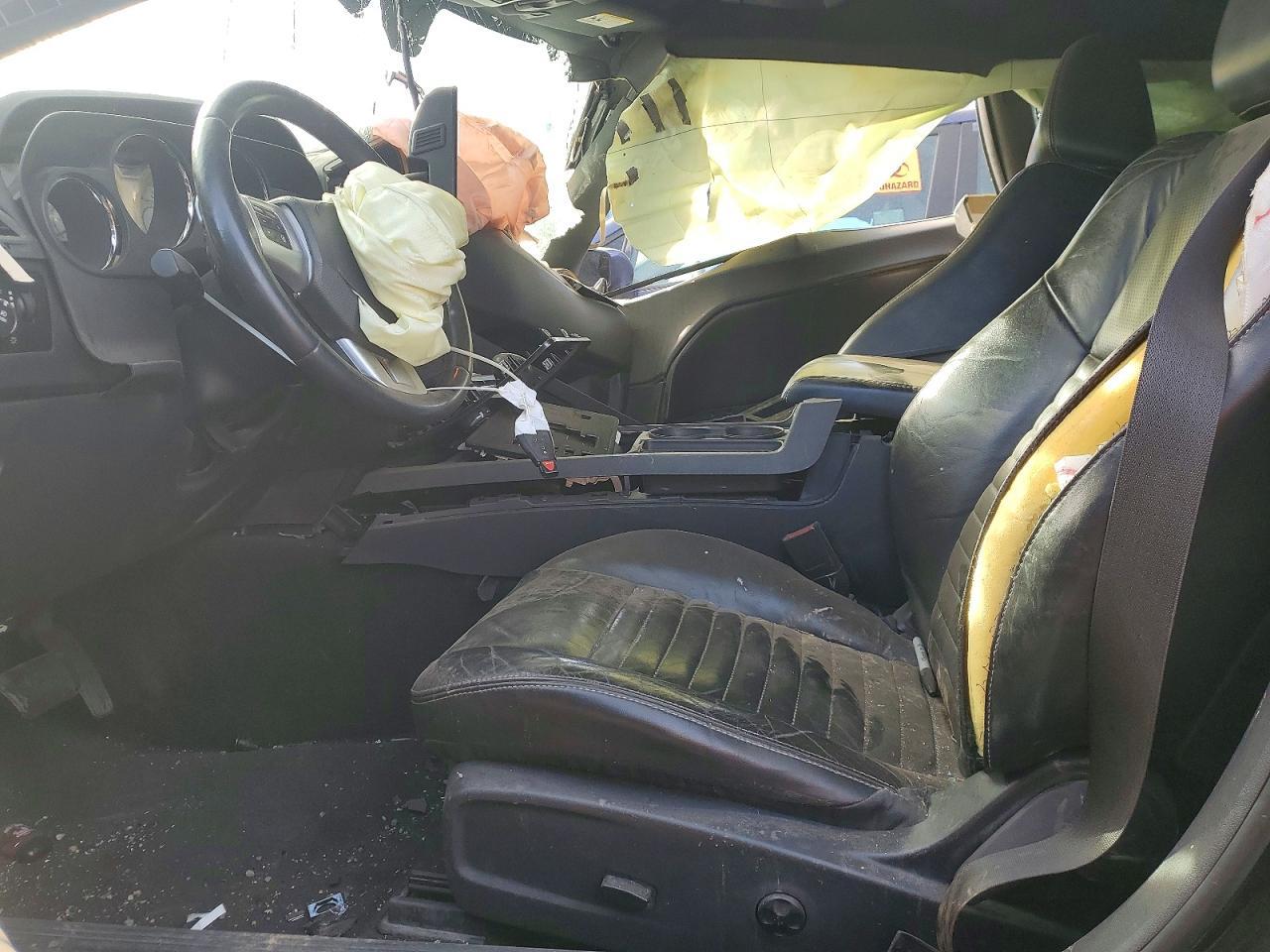 2012 Dodge Challenger sxt