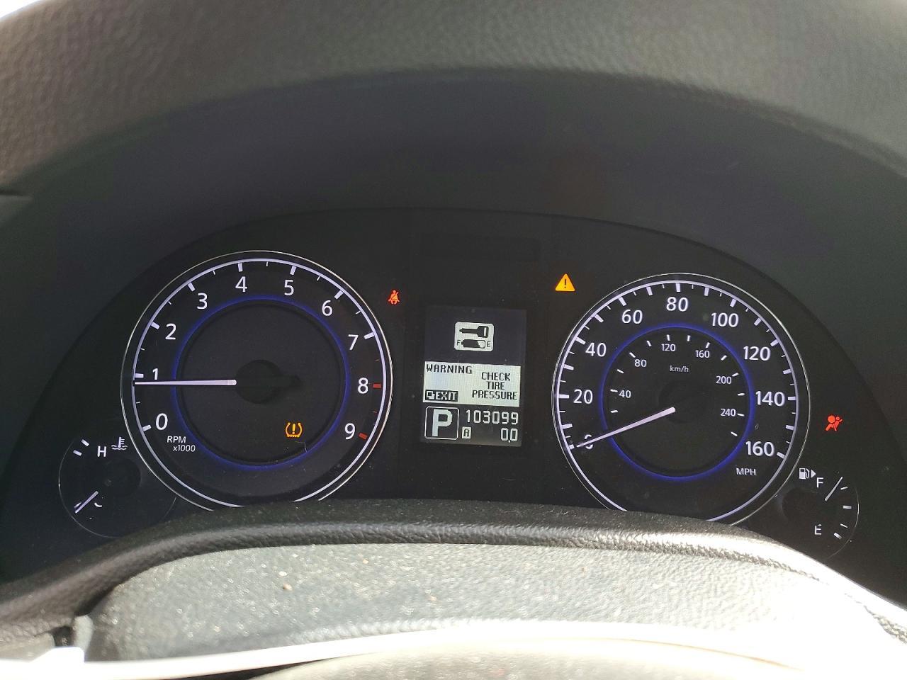 2011 Infiniti G37
