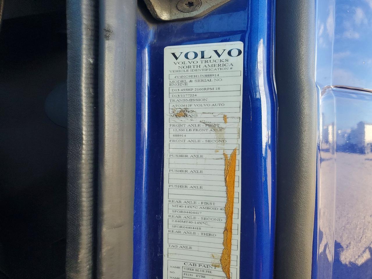 2018 Volv O VNL Semi Truck