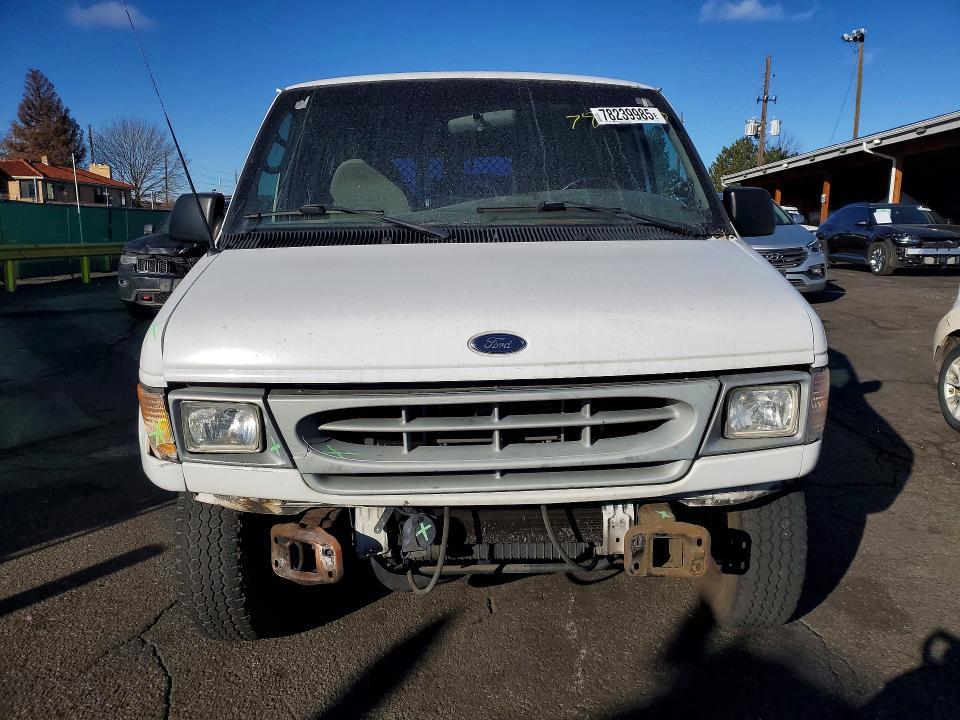 2001 Ford Econoline E350 Super Duty van