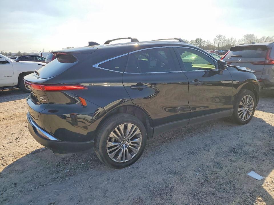 2022 Toyota Venza le