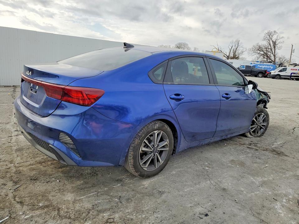2024 KIA Forte lx