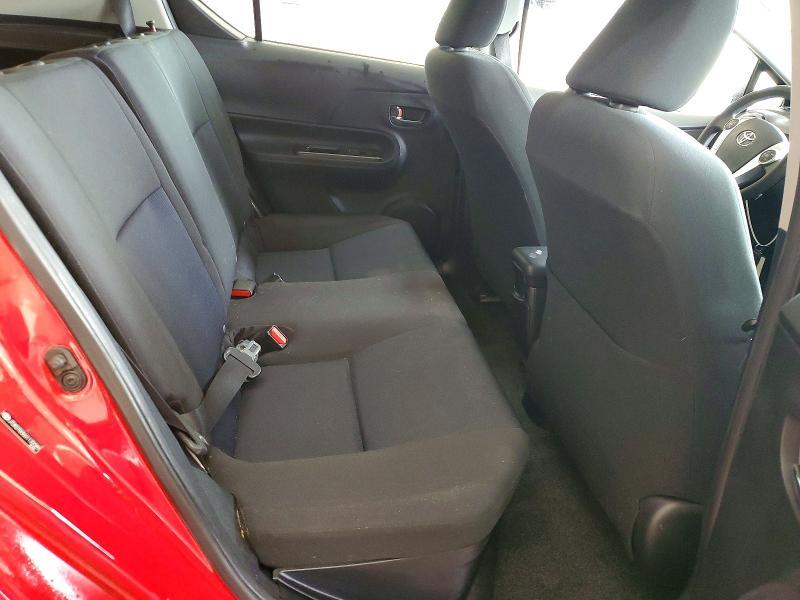 2016 Toyota Prius c two