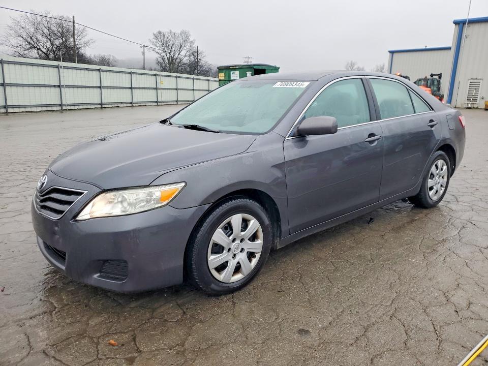 2010 Toyota Camry le