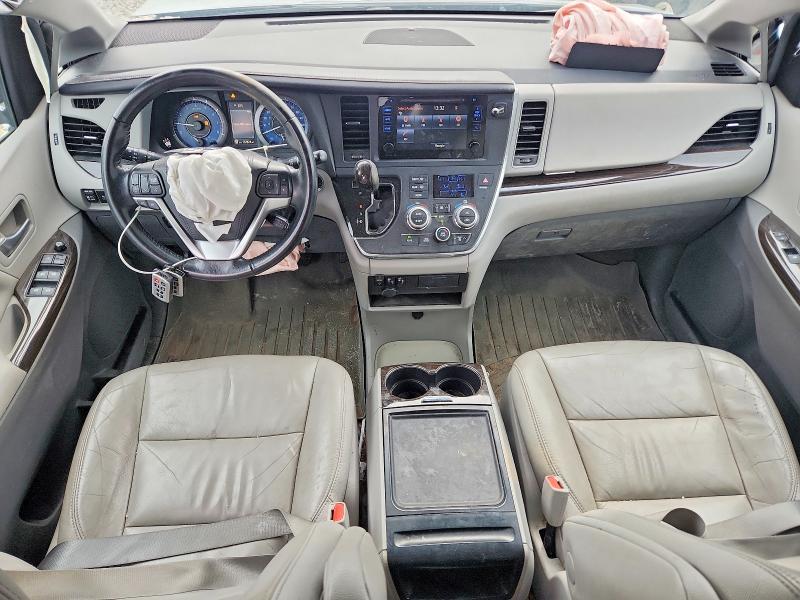 2015 Toyota Sienna xle