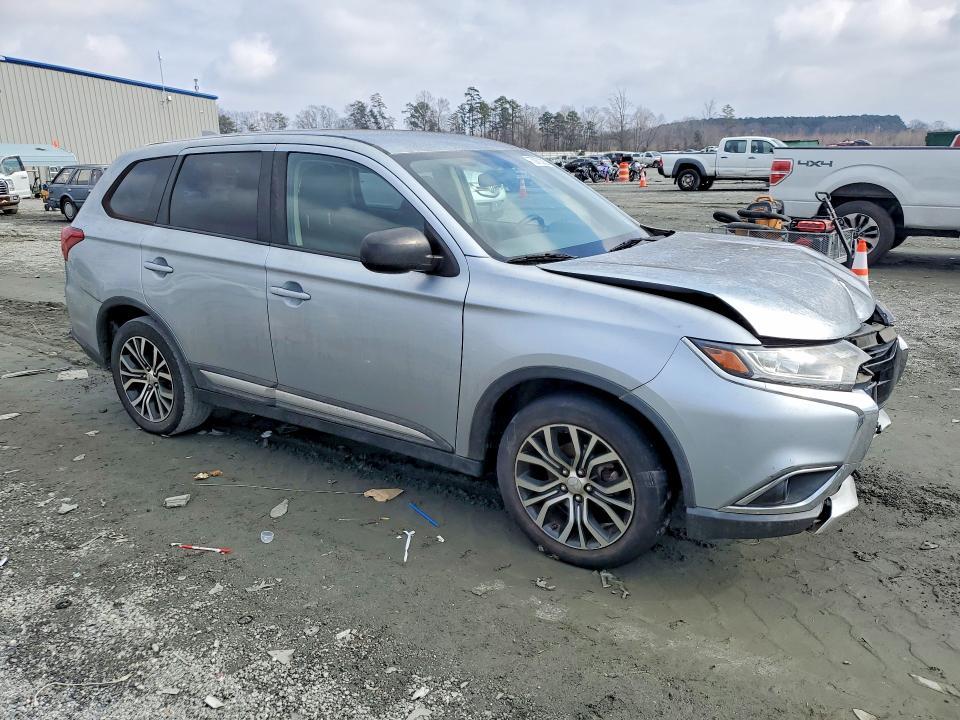 2017 Mitsubishi Outlander es