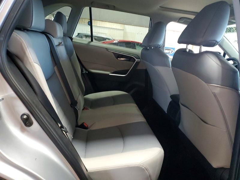 2022 Toyota Rav4 xle Premium