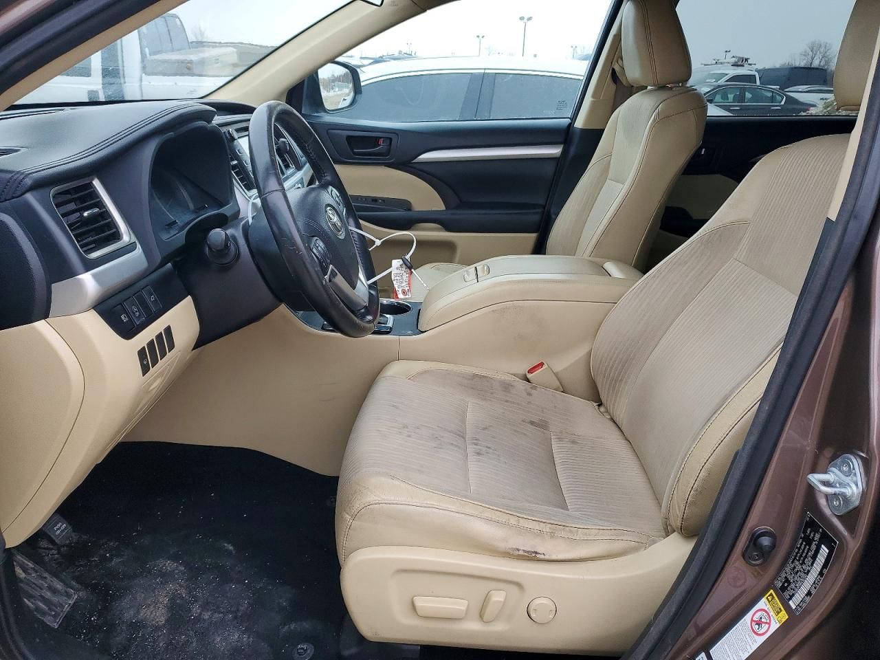 2017 Toyota Highlander le