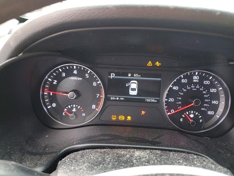 2023 KIA Forte lx