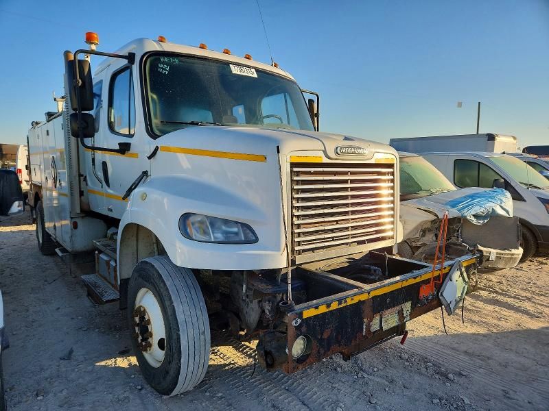 2012 Freightliner M2 106 HEA-Semi Truck