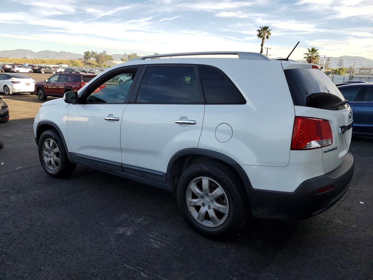 2011 KIA Sorento lx