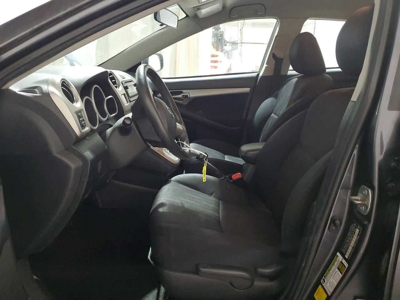 2013 Toyota Matrix l