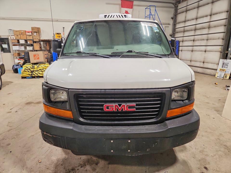 2016 GMC Savana G2500