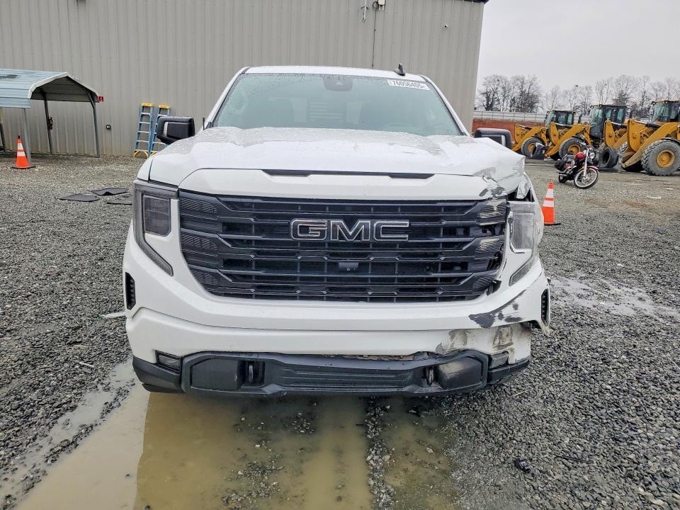 2022 GMC Sierra K1500 Elevation