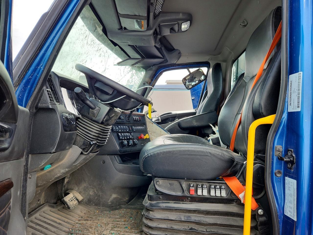 2025 International LT62F Semi Truck