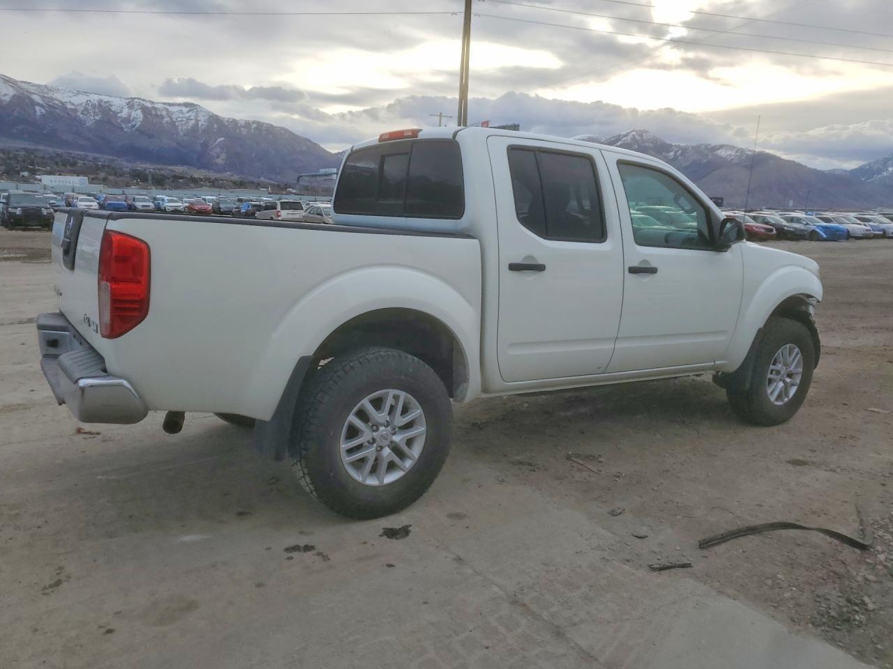 2014 Niss Frontier s