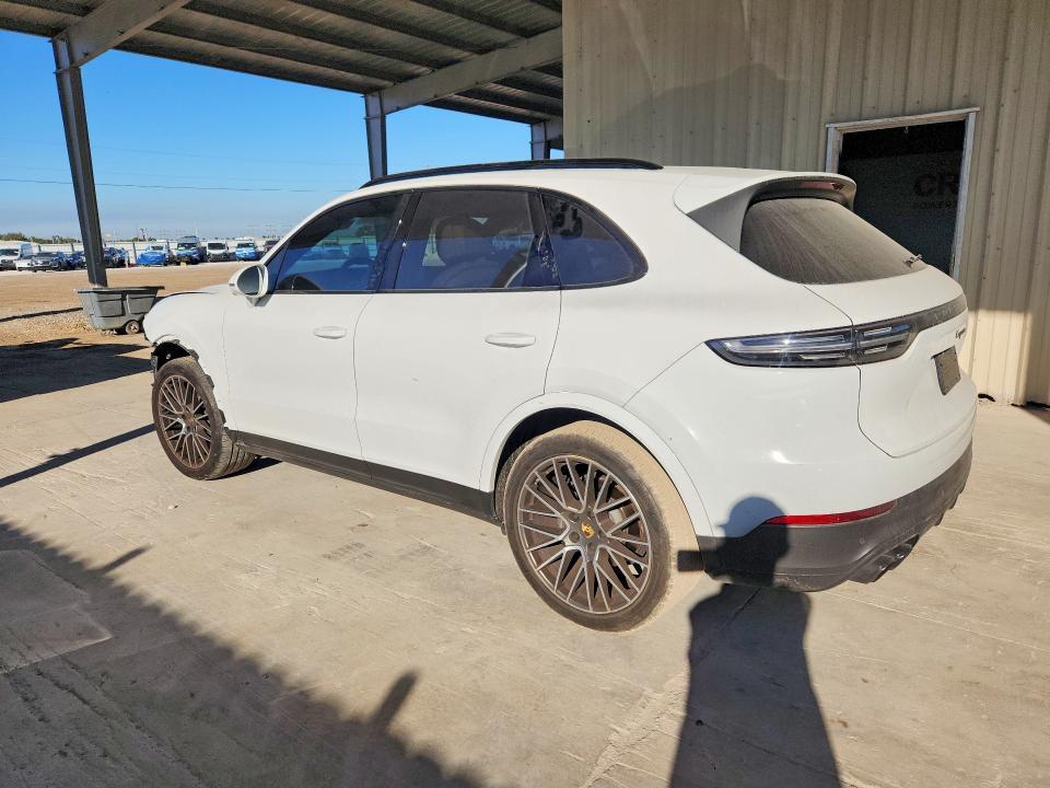 2023 Porsche Cayenne Base