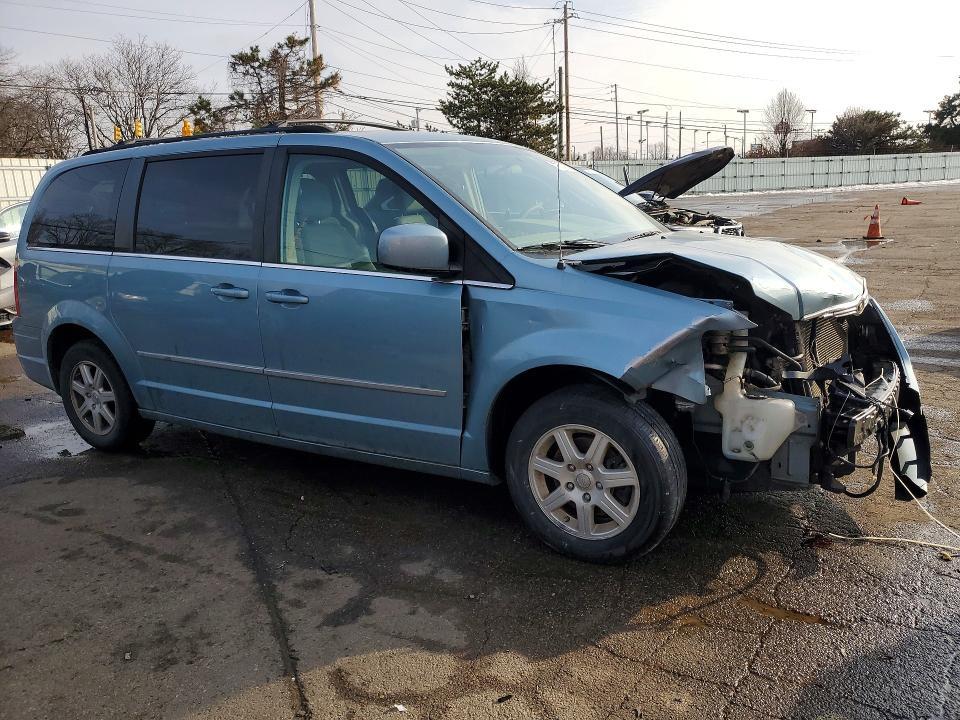 2010 Chrysler Town & Country Touring