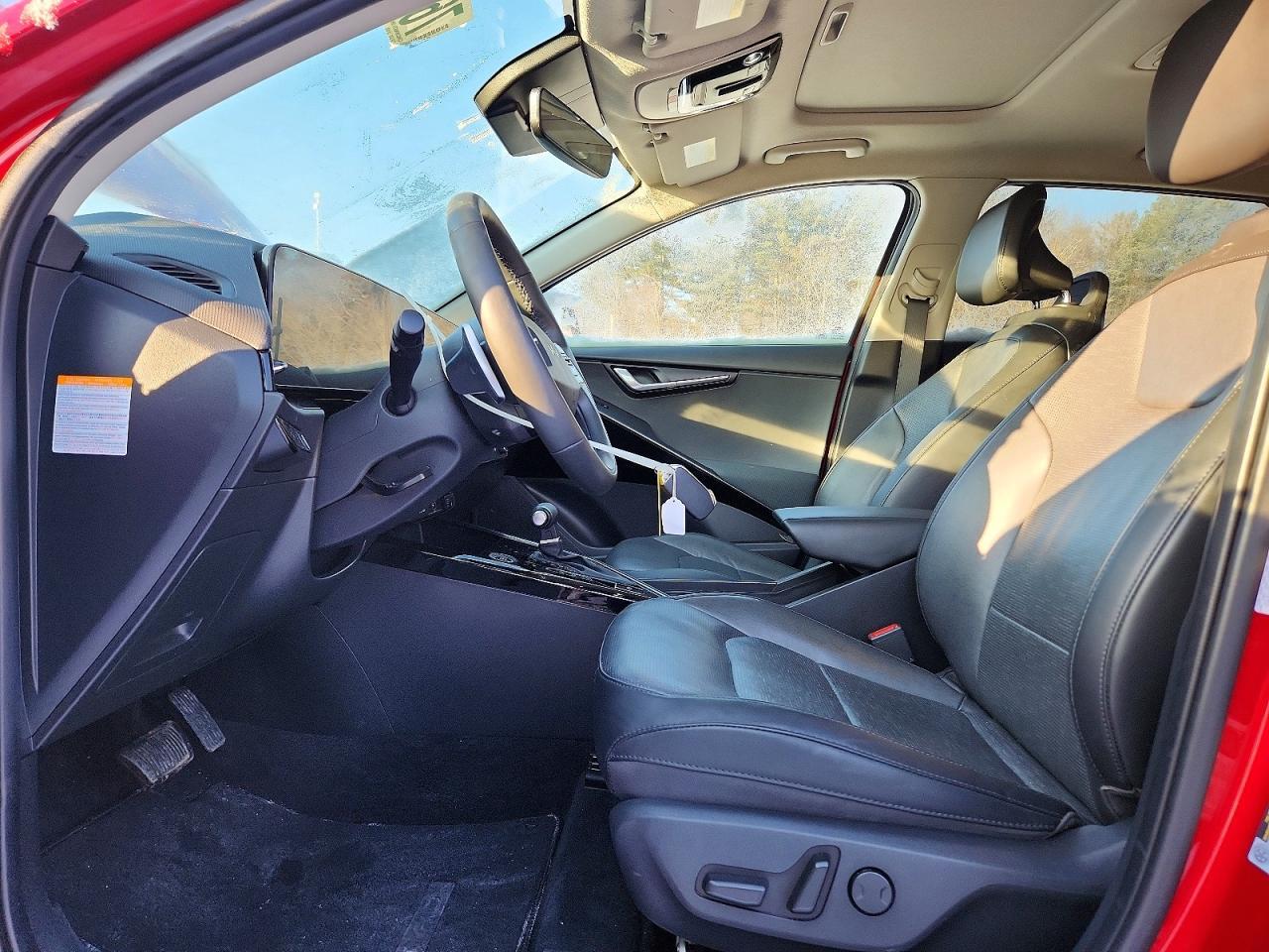 2023 KIA Niro sx