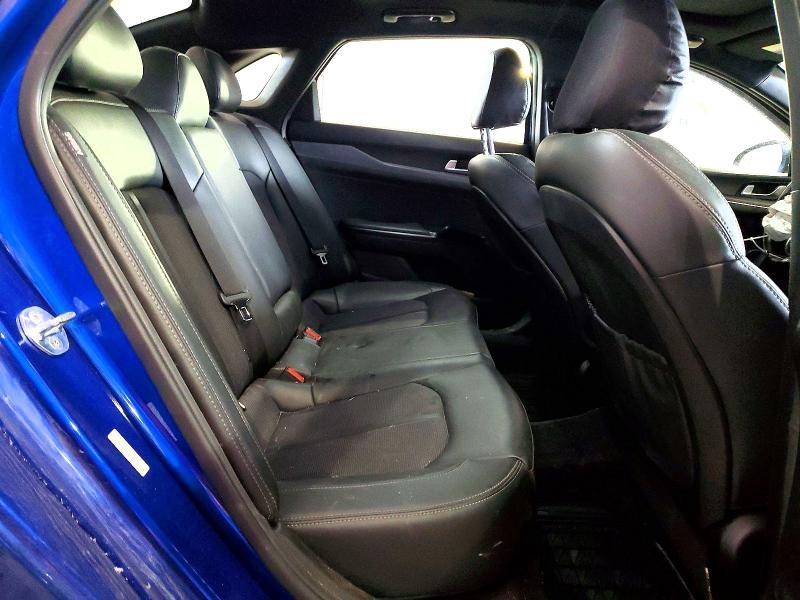 2022 KIA K5 gt Line