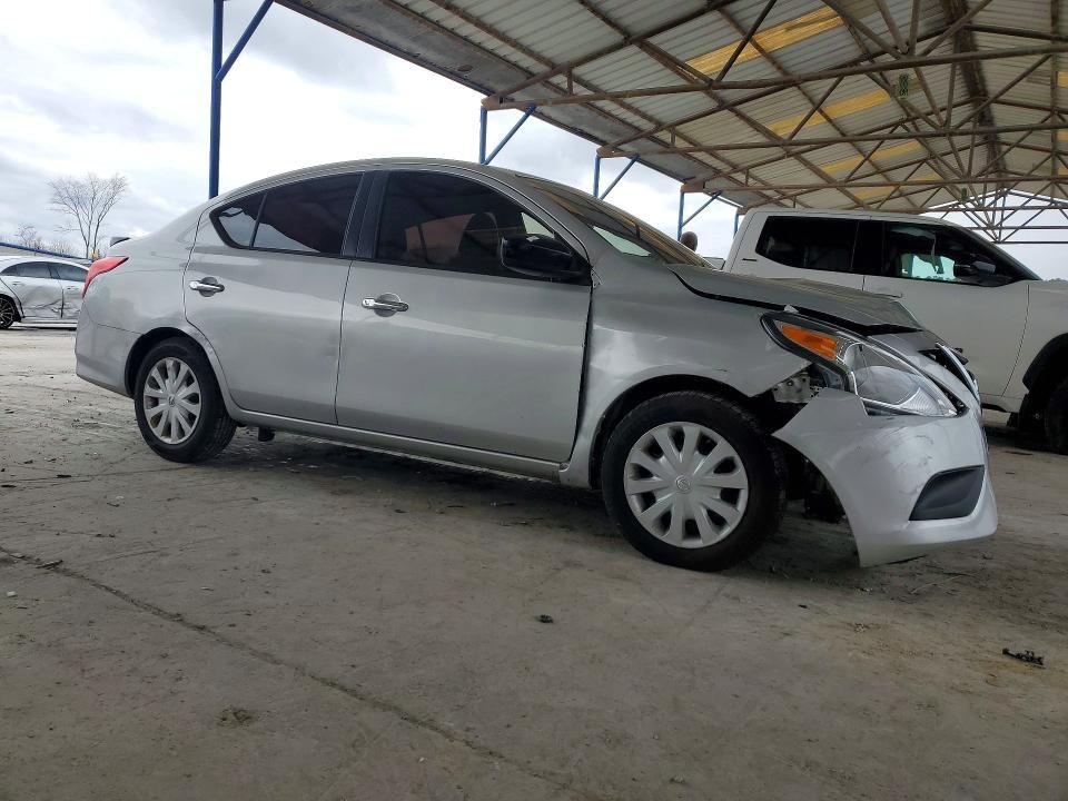 2018 Nissan Versa s