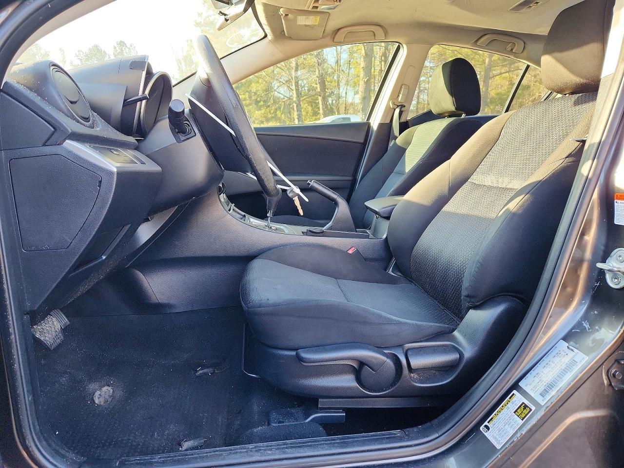 2010 Mazda 3 I