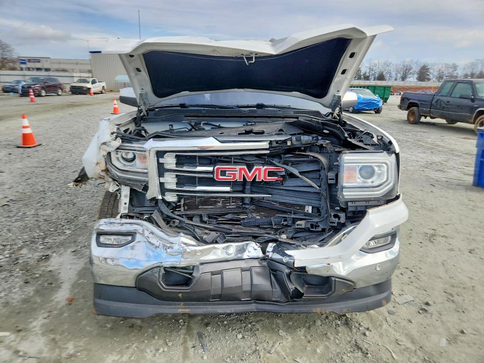 2018 GMC Sierra C1500 slt