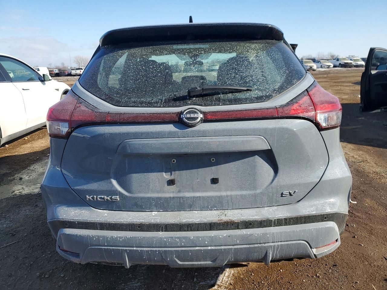 2022 Nissan Kicks sv