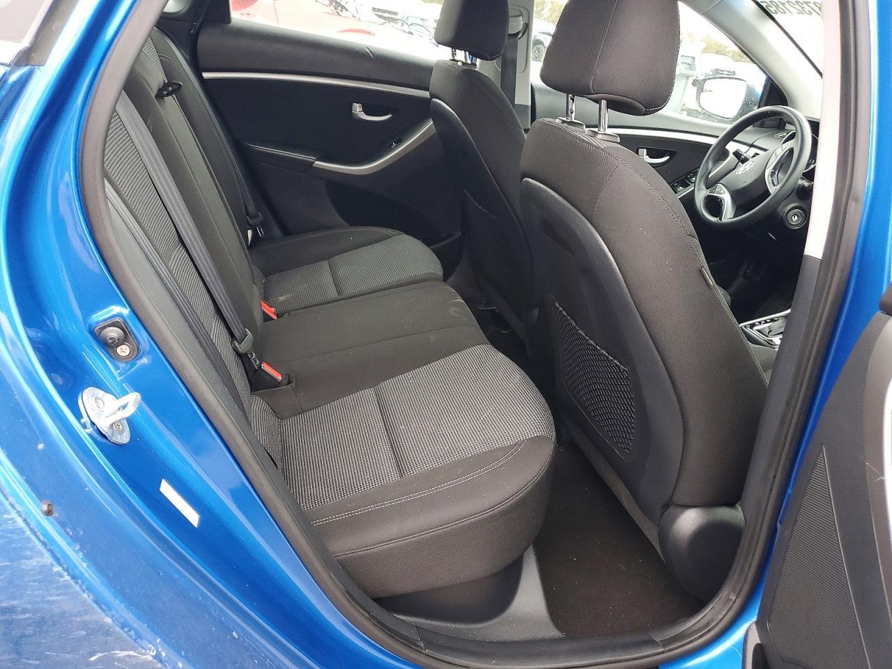 2017 Hyundai Elantra gt Base