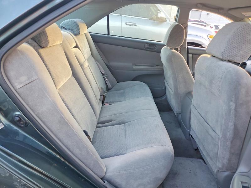 2002 Toyota Camry le