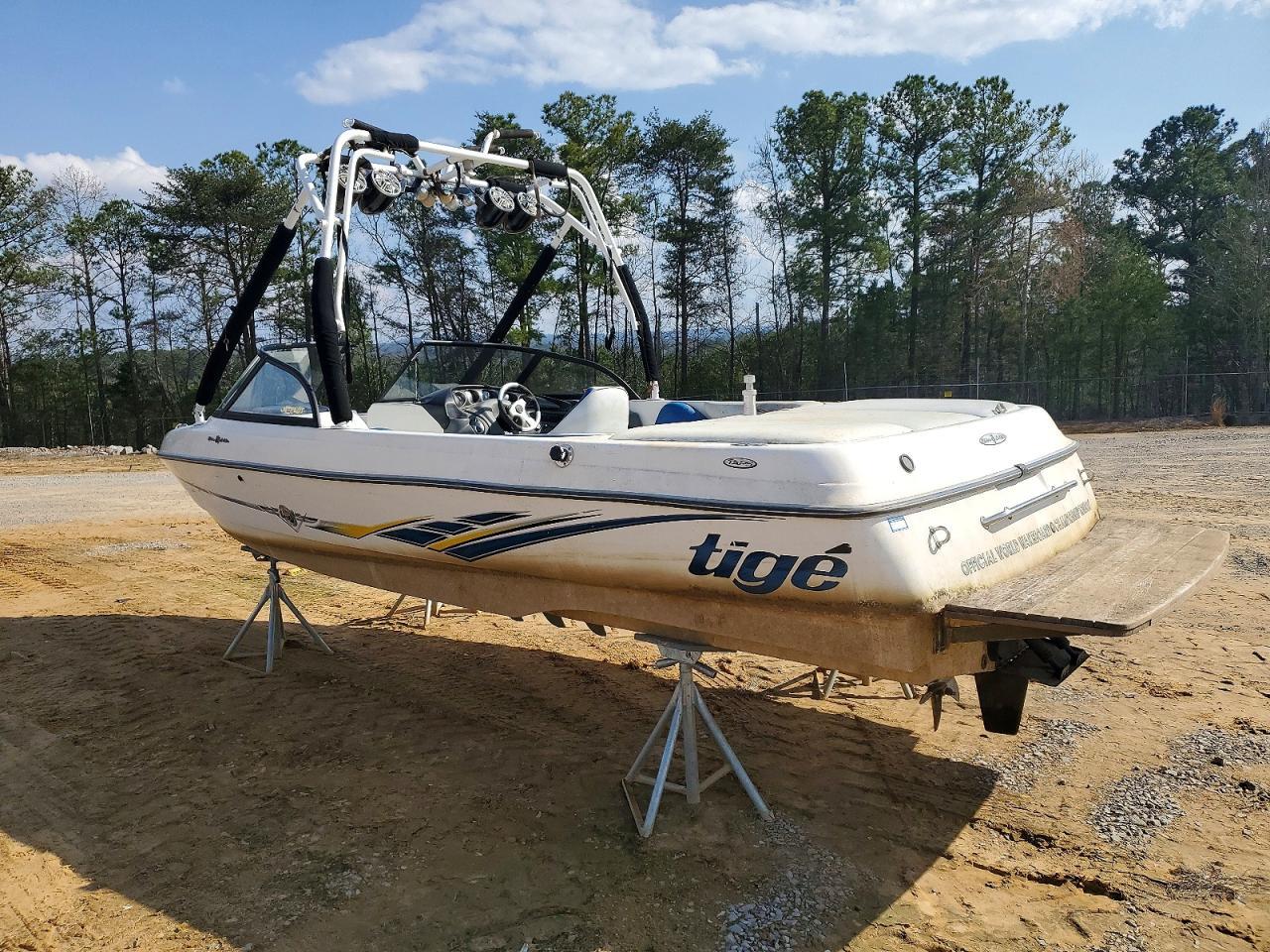2021 Tiger Skiboat-Boat