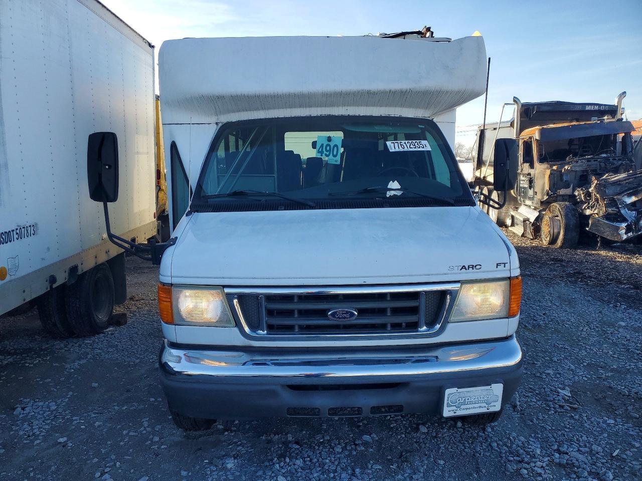 2006 Ford E450 Shuttle bus