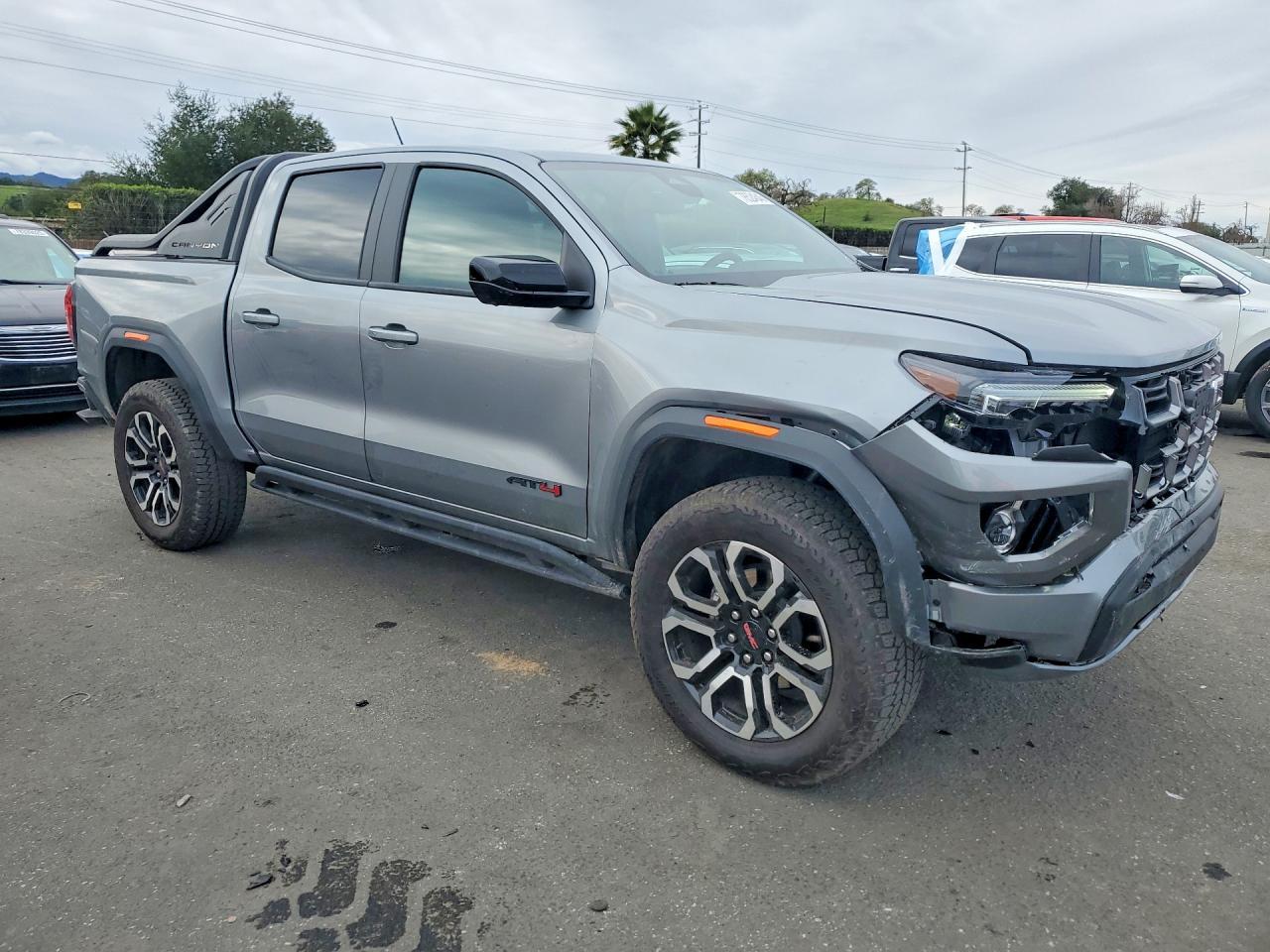2025 GMC Canyon AT4