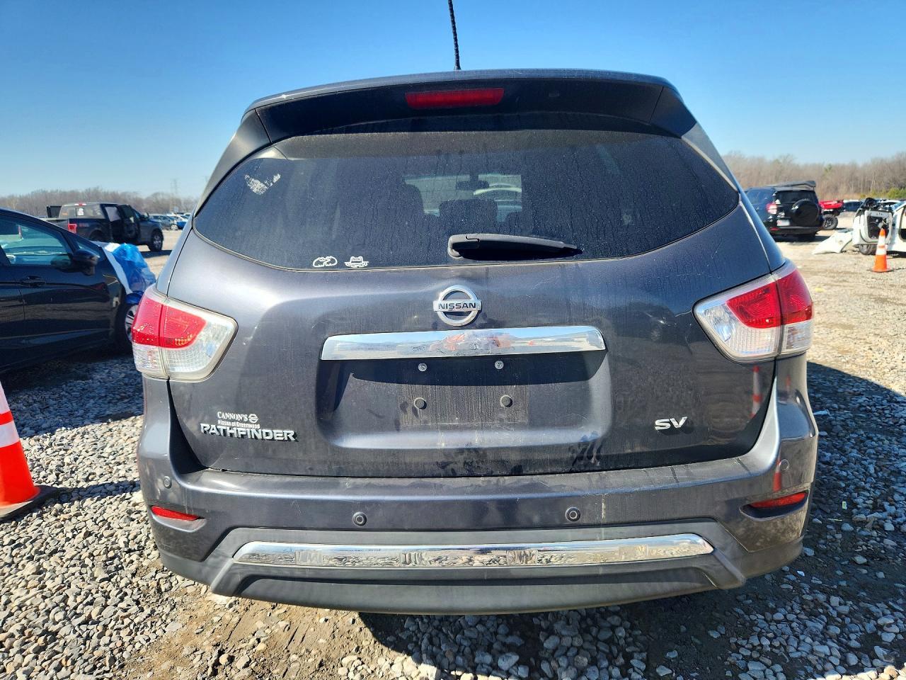 2013 Nissan Pathfinder s