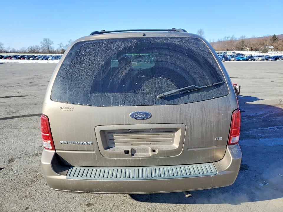 2005 Ford Freestar se