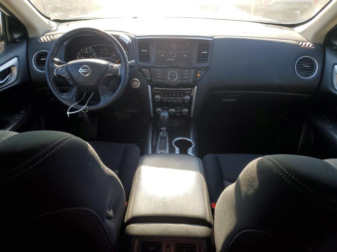 2019 Nissan Pathfinder s