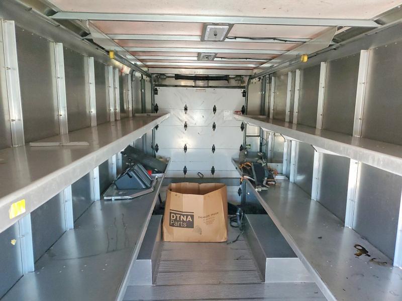 2021 Freightliner Chassis m Line Walk-in van