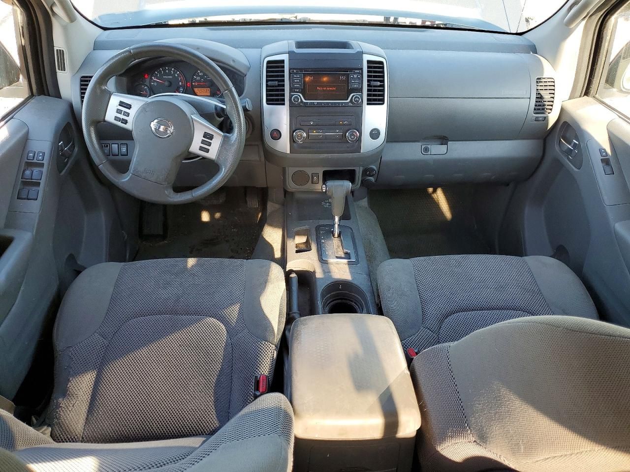 2017 Nissan Frontier s