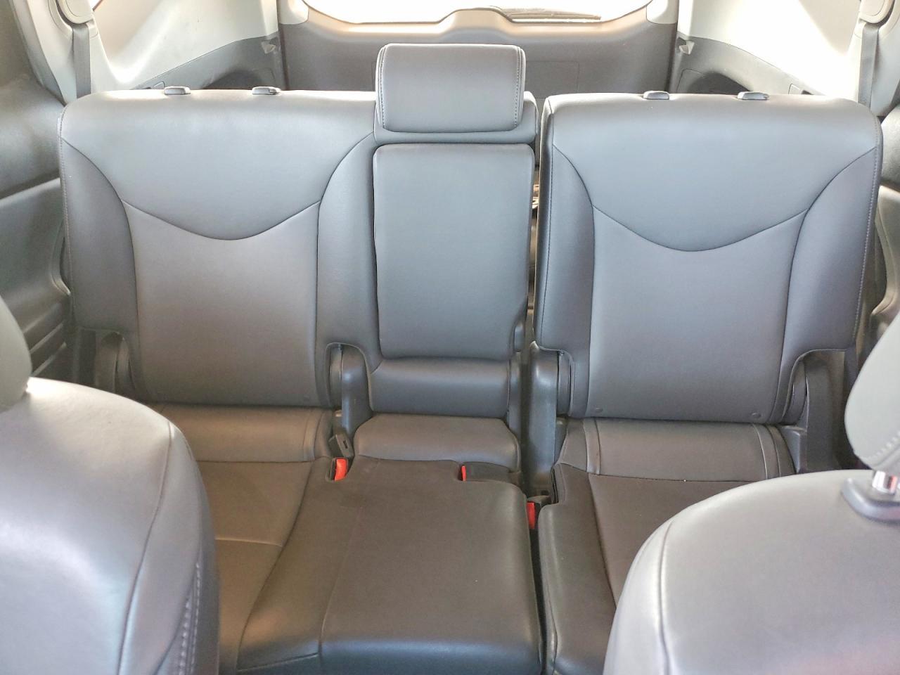 2012 Toyota Prius v Five