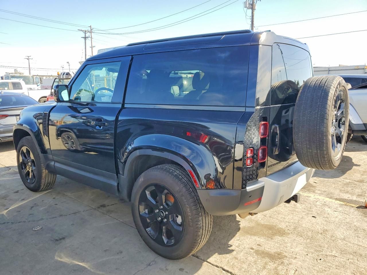 2022 Land Rover Defender 90 s