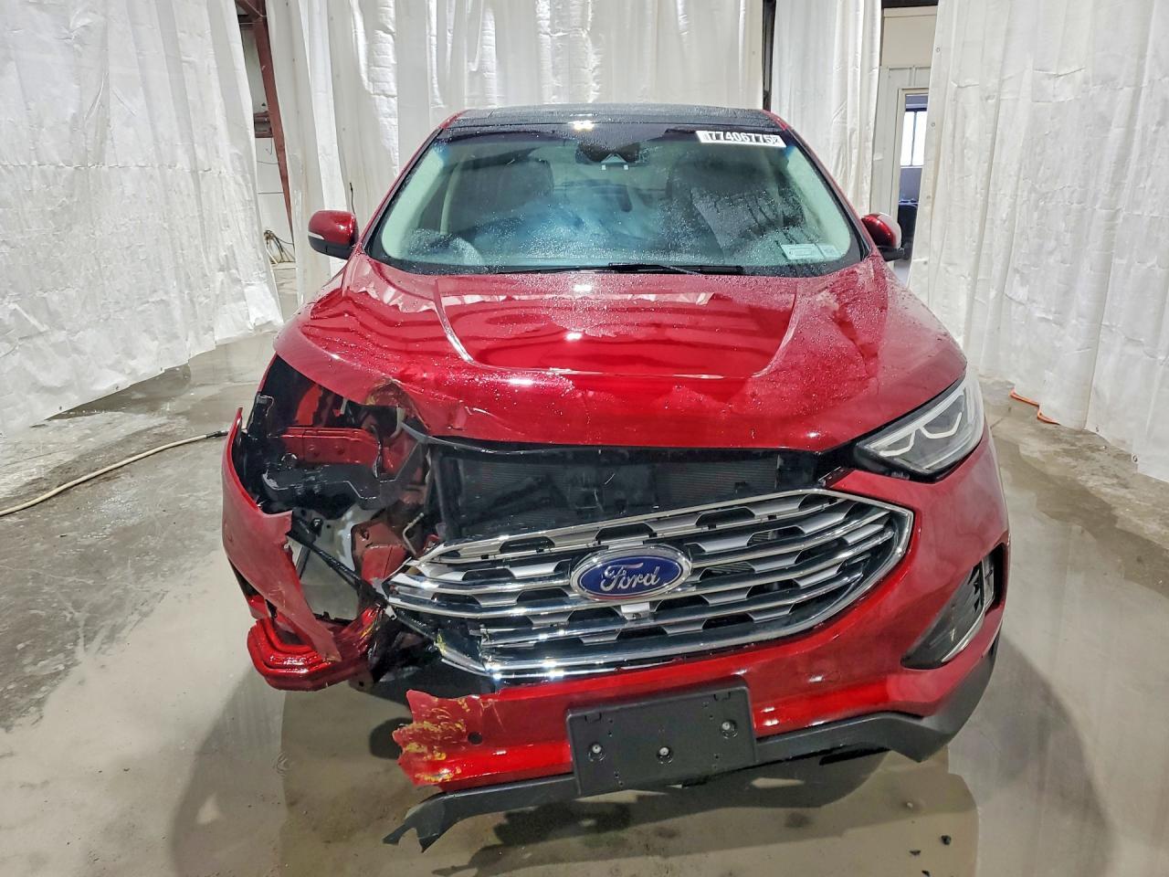 2019 Ford Edge Titanium