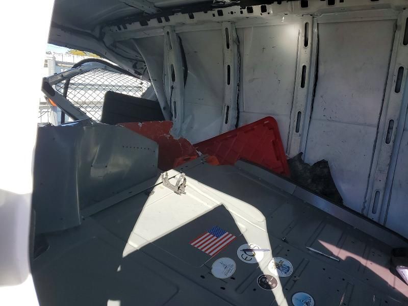 2016 GMC Savana G2500