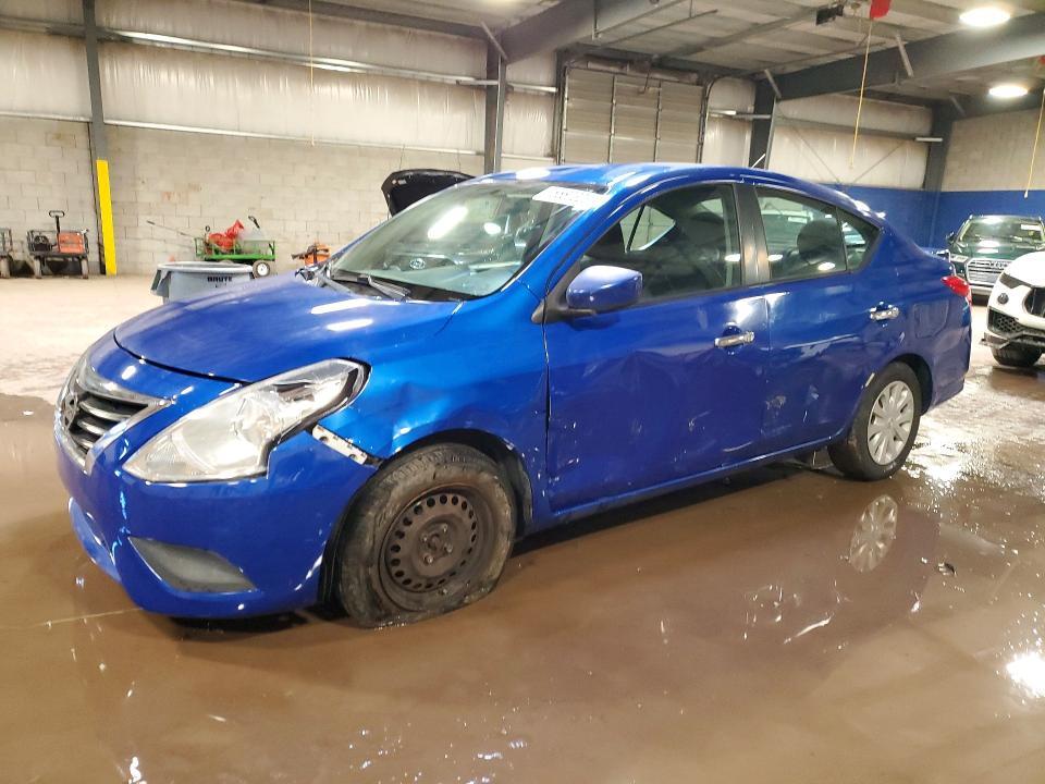 2015 Nissan Versa 1.6 sv