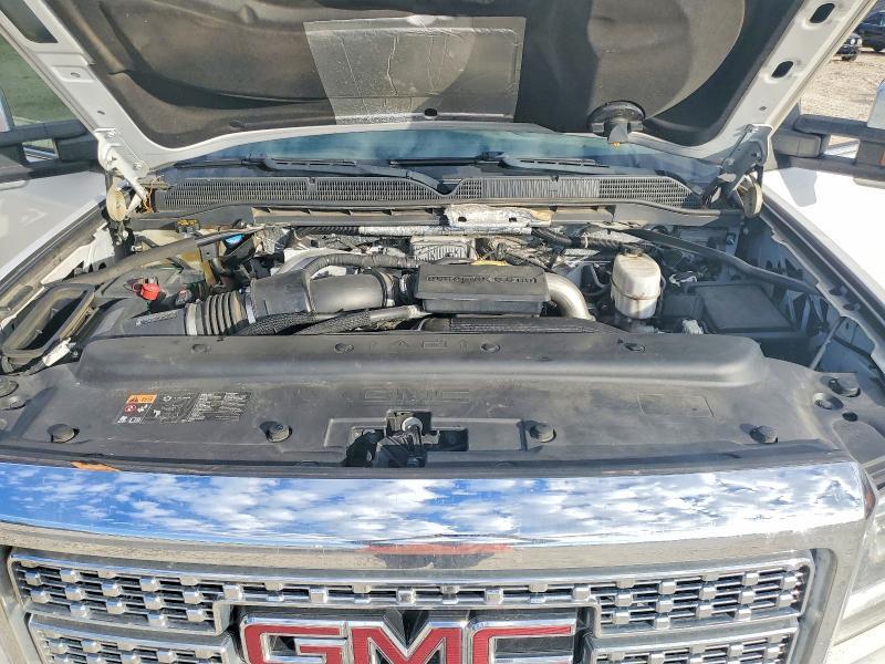 2018 GMC Sierra K3500 Denali