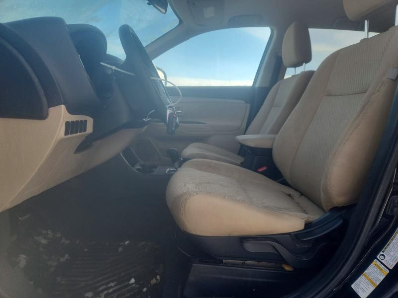 2016 Mitsubishi Outlander se