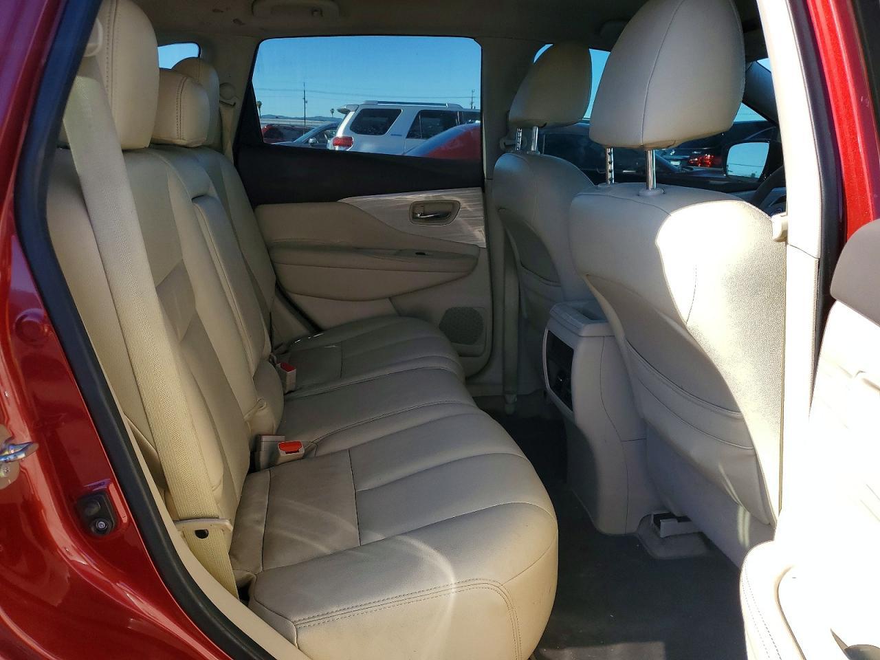 2015 Nissan Murano s