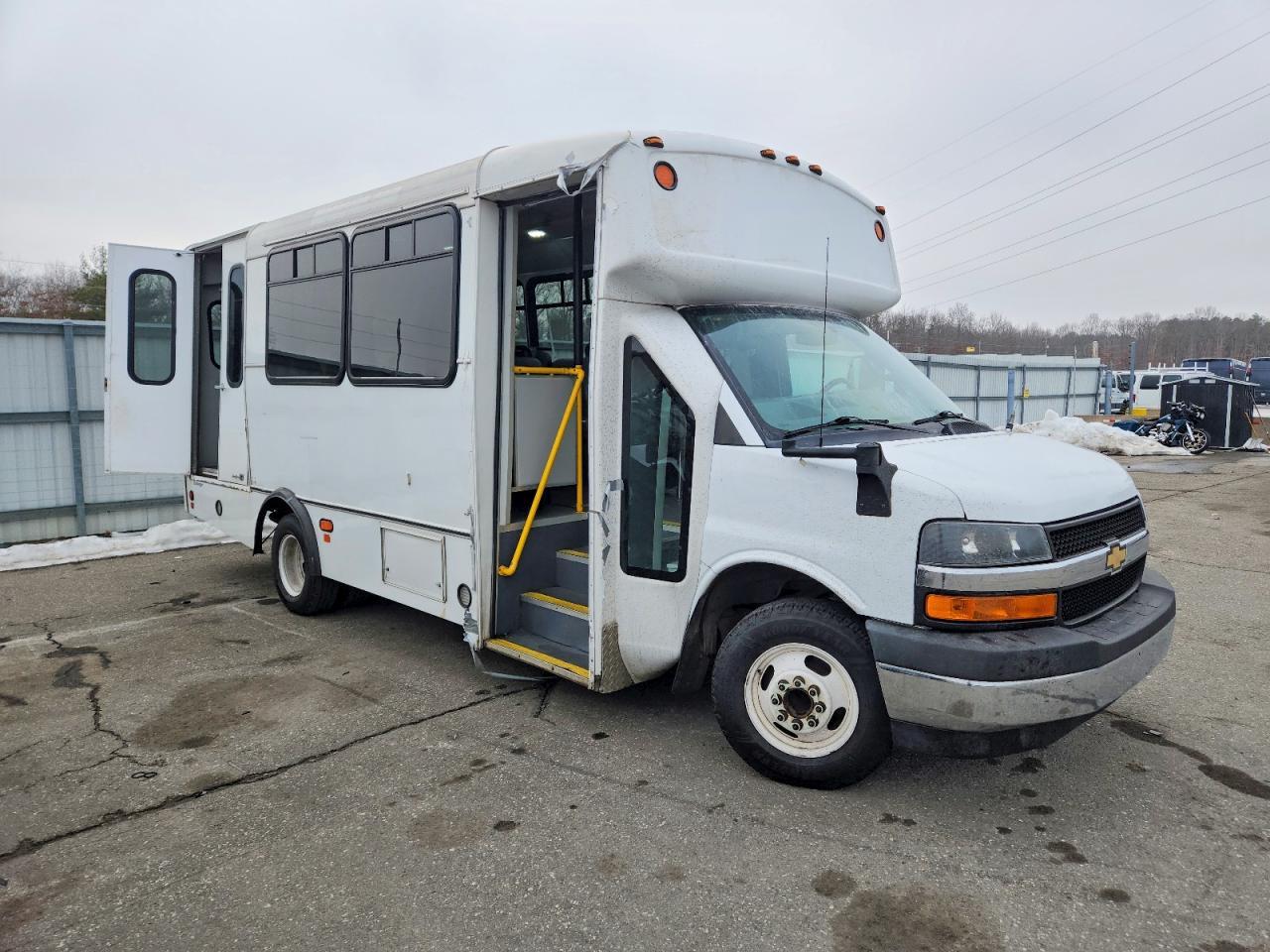 2020 Chevrolet Express G4500
