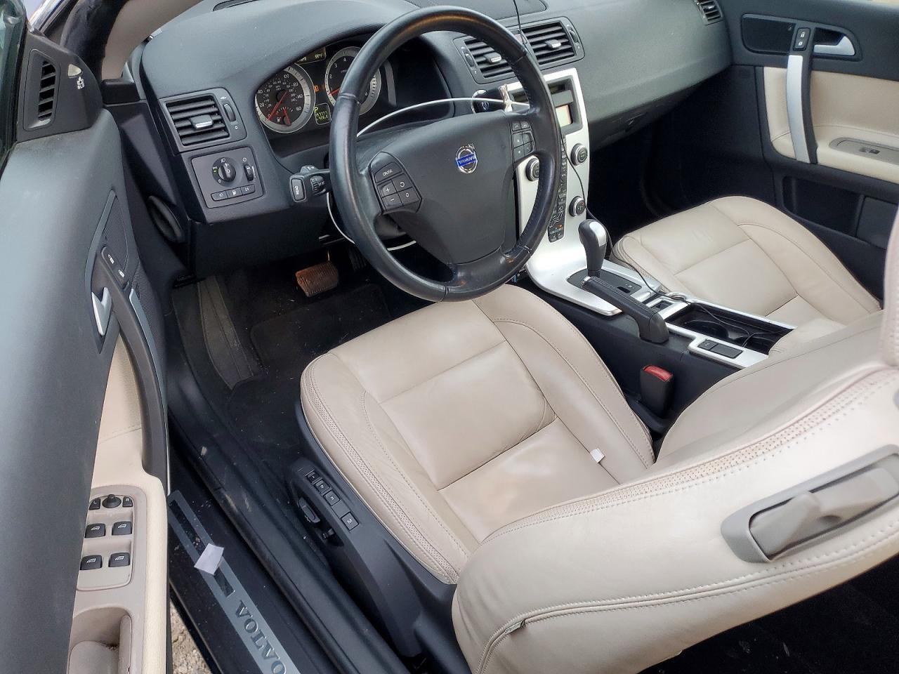 2013 Volvo C70 T5