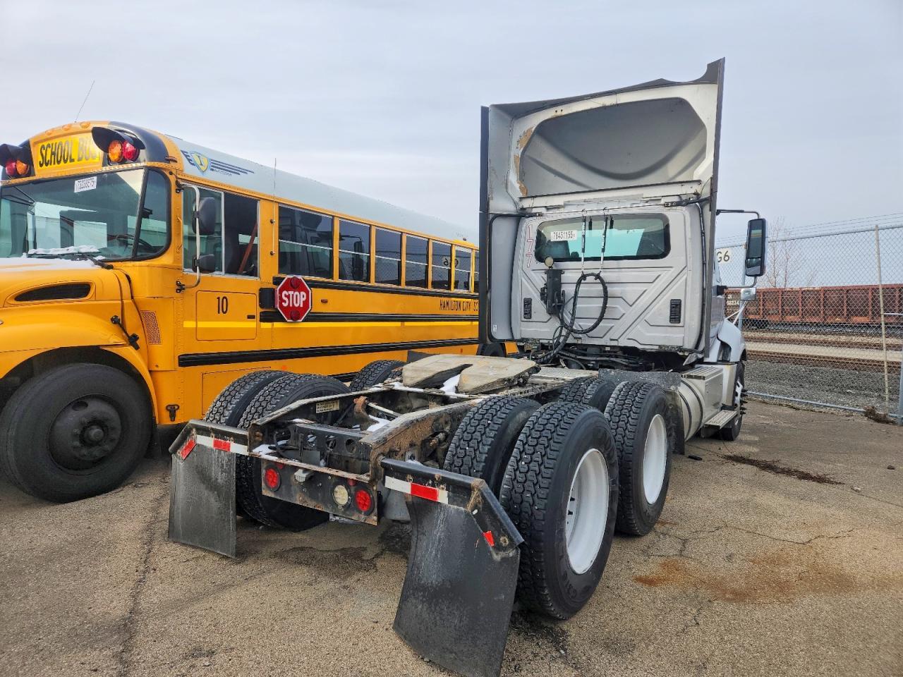 2017 International LF687 Semi Truck