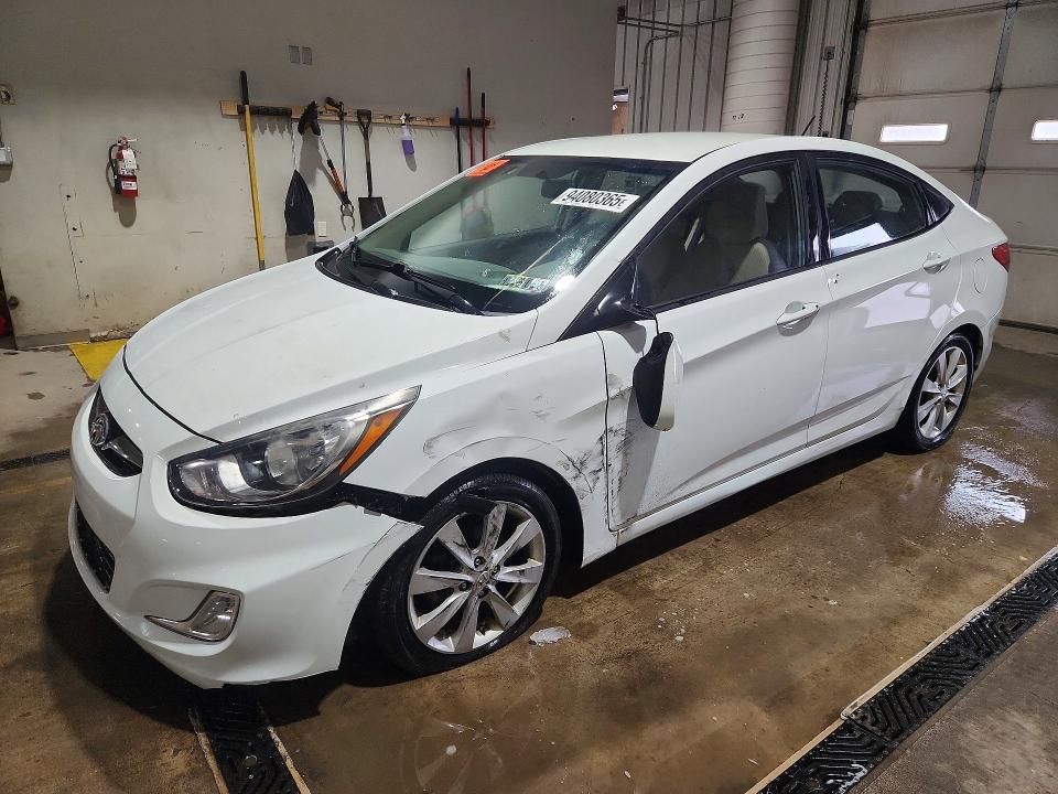 2013 Hyundai Accent gls